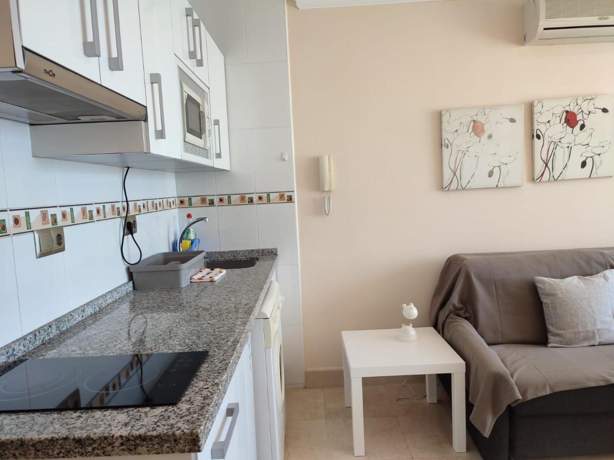 Turisstiko La Roca Chica 2 Apartman Torremolinos Kültér fotó
